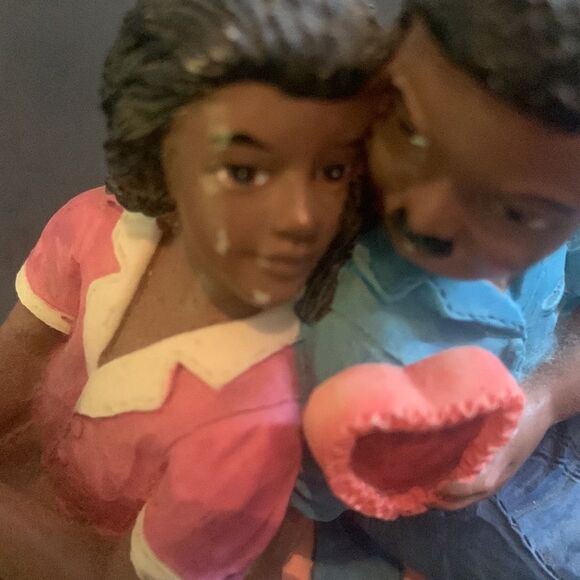 Young’s figurine very sweet look like they are on a valentines date preloved ❤️ - Picture 8 of 11